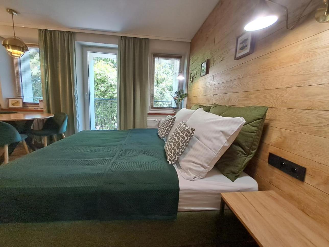 Dk Apartamenty Hotelove Giżycko Exteriör bild
