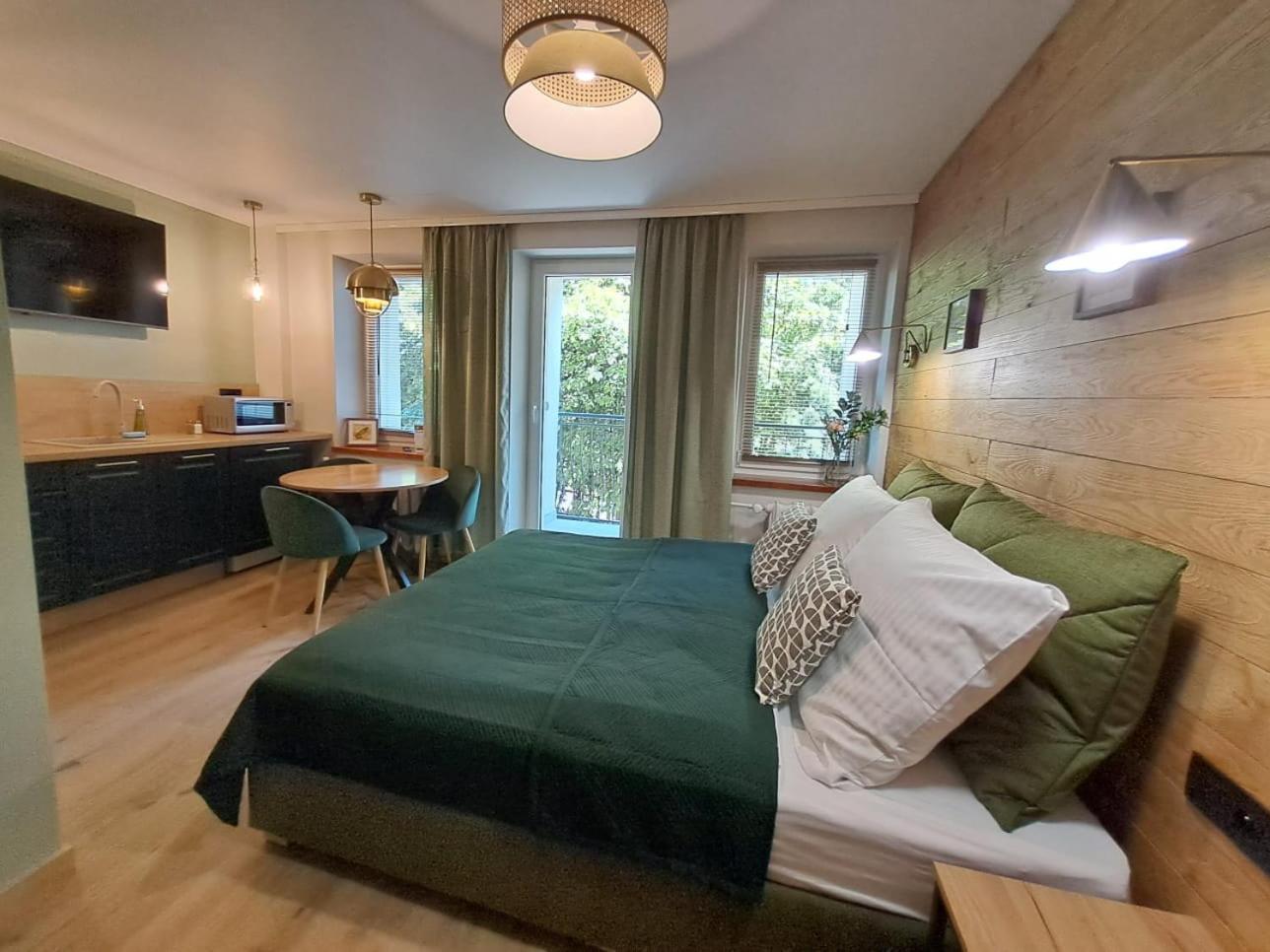 Dk Apartamenty Hotelove Giżycko Exteriör bild