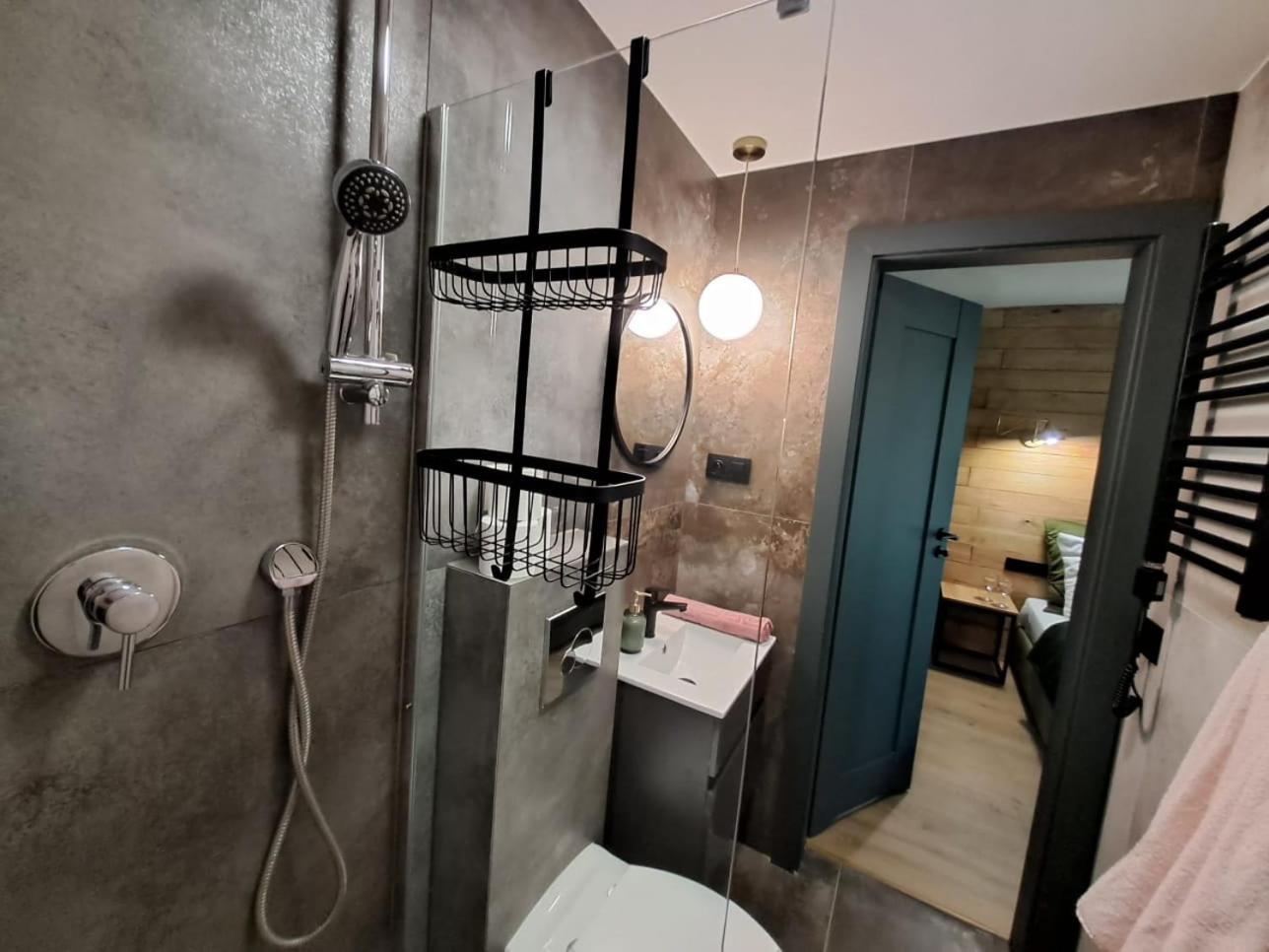Dk Apartamenty Hotelove Giżycko Exteriör bild